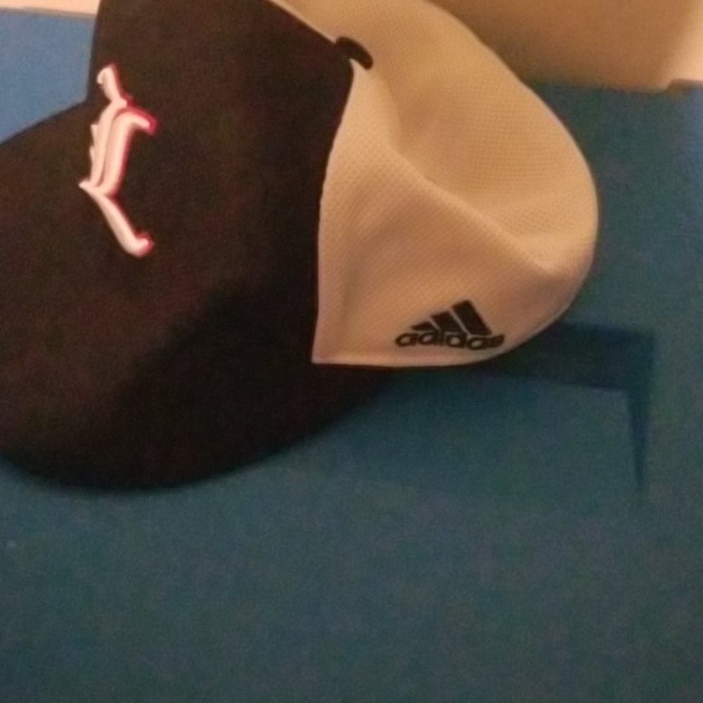Hat - Picture 2 of 3
